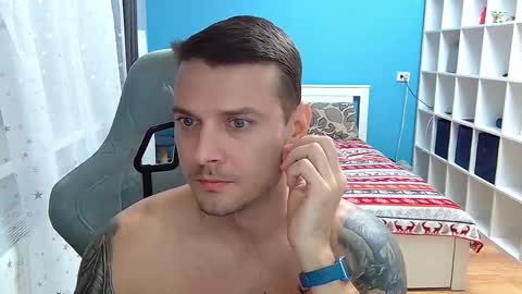 Snapshot of hot_cap_77 chatting on January 11, 7:08 pm hot_cap_77 online show from January 11, 7:08 pm