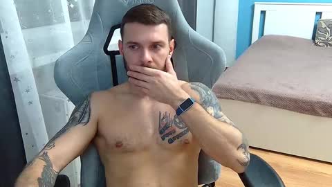 Snapshot of hot_cap_77 chatting on February 13, 6:26 pm hot_cap_77 online show from February 13, 6:26 pm