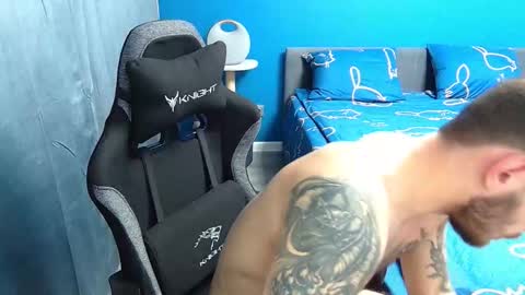 Snapshot of hot_cap_77 chatting on February 15, 7:54 pm hot_cap_77 online show from February 15, 7:54 pm