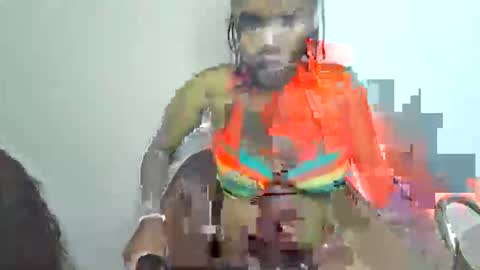 Snapshot of hot_choccoolate chatting on April 10, 12:05 am Zarah online show from April 10, 12:05 am