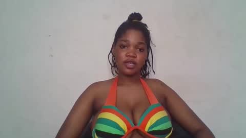 Snapshot of hot_choccoolate chatting on April 11, 9:13 am Zarah online show from April 11, 9:13 am