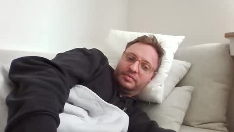 hot_chris1989 online show from February 13, 10:55 am