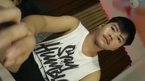 hot_emmanuel online show from April 3, 3:59 am