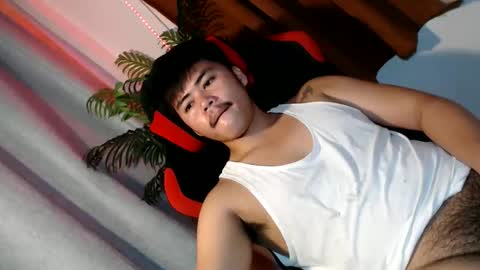 Snapshot of hot_emmanuel chatting on June 8, 5:30 am hot_emmanuel online show from June 8, 5:30 am