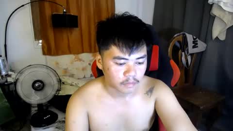 Snapshot of hot_emmanuel chatting on July 4, 5:46 am hot_emmanuel online show from July 4, 5:46 am