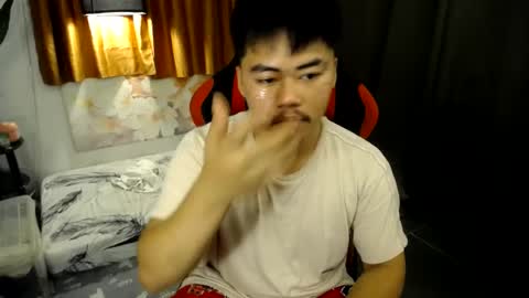 Snapshot of hot_emmanuel chatting on July 27, 2:18 am hot_emmanuel online show from July 27, 2:18 am