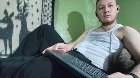 hot_guy36 online show from March 8, 2:04 am