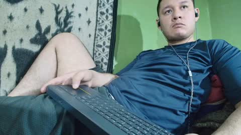 hot_guy36 online show from May 19, 5:30 pm