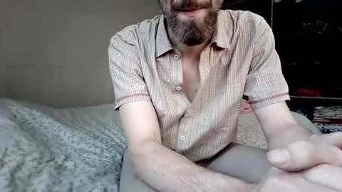Snapshot of hot_hung_daddy_4u chatting on April 16, 4:19 pm Daddy online show from April 16, 4:19 pm