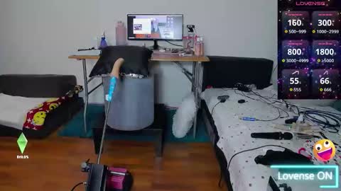 Snapshot of hot_jessica_tyler chatting on June 8, 8:04 am Jessica Tyler online show from June 8, 8:04 am