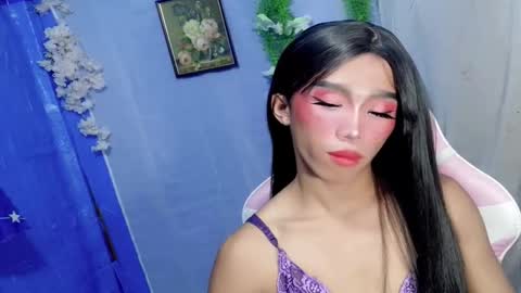 Snapshot of hot_khianna chatting on February 6, 4:43 pm Khianna online show from February 6, 4:43 pm