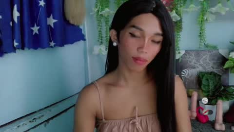 Khianna online show from April 11, 1:43 am