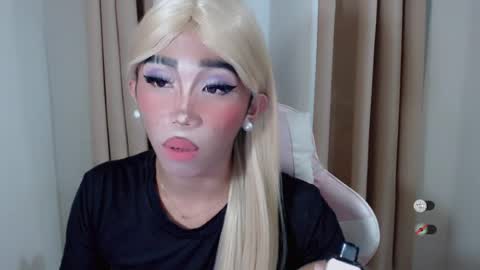 Snapshot of hot_khianna chatting on July 21, 3:58 pm Khianna online show from July 21, 3:58 pm