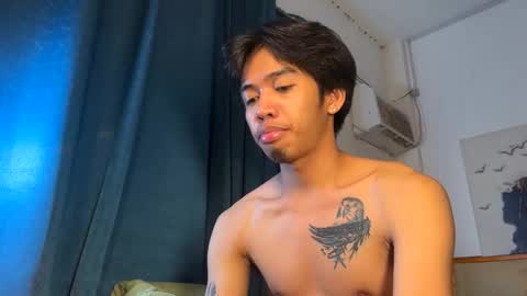hot_kianxx online show from November 27, 9:28 pm