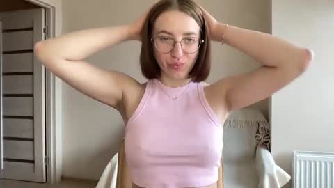 Snapshot of hot_lliinns chatting on January 6, 10:46 am Lina online show from January 6, 10:46 am