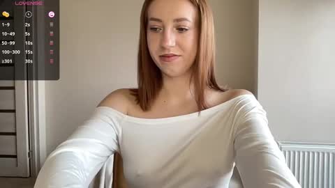 Snapshot of hot_lliinns chatting on September 18, 6:59 am Lina online show from September 18, 6:59 am