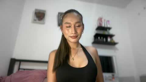Snapshot of hot_marryxx chatting on June 27, 2:23 pm marry online show from June 27, 2:23 pm