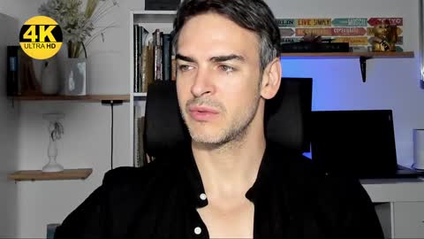 Snapshot of hot_martin25 chatting on January 17, 1:03 pm Martin online show from January 17, 1:03 pm