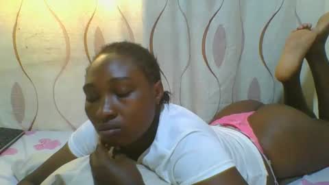 Snapshot of hot_masha chatting on February 19, 5:05 am hot_masha online show from February 19, 5:05 am