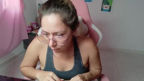Mia online show from February 5, 8:24 pm