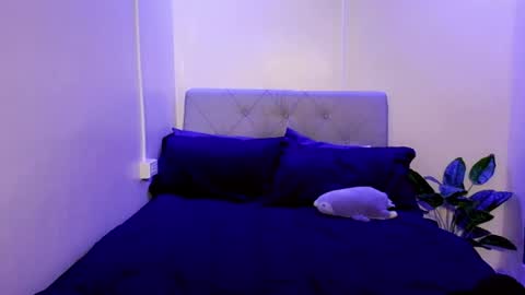 Hot CrisssXCX online show from August 4, 1:14 pm