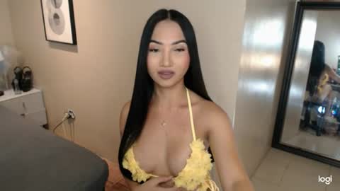 Snapshot of hot_nikki69 chatting on July 14, 6:46 pm hot_nikki69 online show from July 14, 6:46 pm