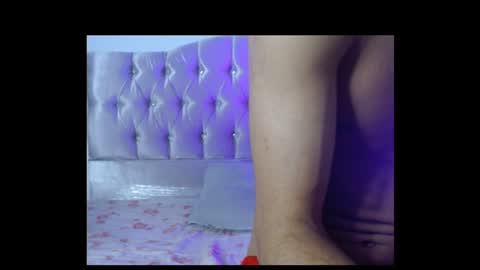 hot_people1 online show from June 21, 2:25 am