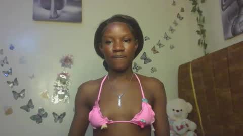 hot petite100 online show from February 15, 7:10 pm