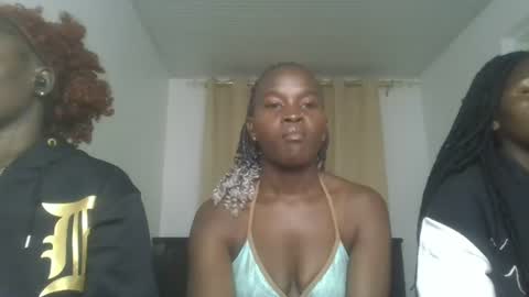 Snapshot of hot_petite12 chatting on July 29, 2:21 am Petite online show from July 29, 2:21 am