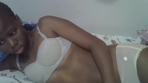 Snapshot of hot_petra2 chatting on May 7, 7:41 pm Daddys doll online show from May 7, 7:41 pm