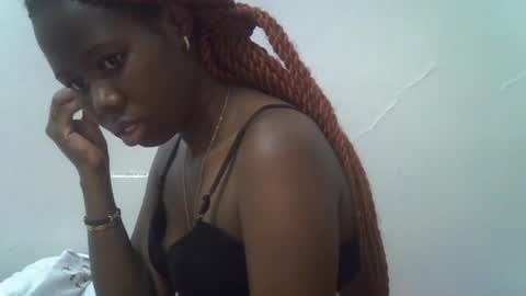 Snapshot of hot_petra2 chatting on June 17, 12:57 am Daddys doll online show from June 17, 12:57 am