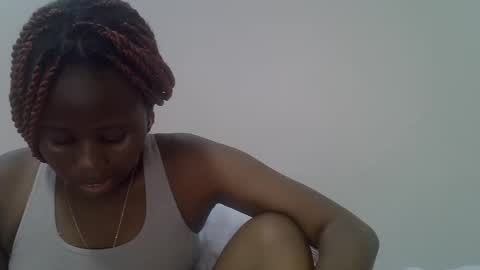 Snapshot of hot_petra2 chatting on June 17, 1:45 pm Daddys doll online show from June 17, 1:45 pm