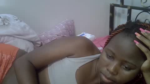 Snapshot of hot_petra2 chatting on June 18, 9:14 am Daddys doll online show from June 18, 9:14 am