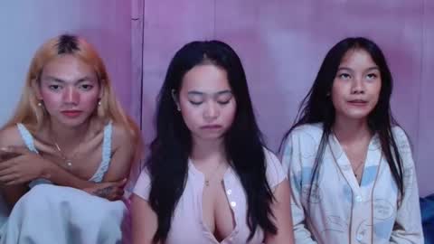 Snapshot of hot_pinayyy chatting on April 27, 5:44 pm hot_pinayyy online show from April 27, 5:44 pm