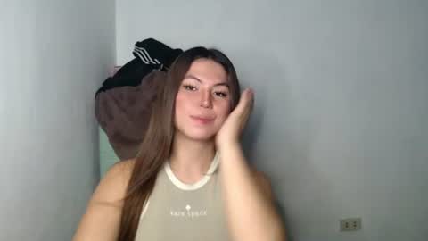Snapshot of hot_precious_nikki chatting on April 18, 7:07 pm Nikki online show from April 18, 7:07 pm