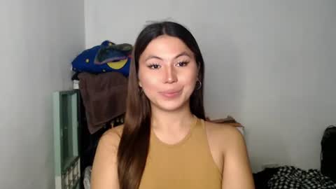 Snapshot of hot_precious_nikki chatting on April 27, 6:39 pm Nikki online show from April 27, 6:39 pm