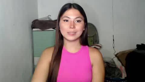 Snapshot of hot_precious_nikki chatting on May 17, 1:51 pm Nikki online show from May 17, 1:51 pm