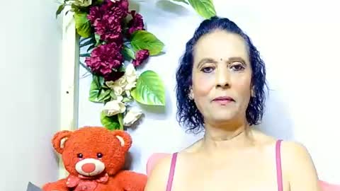 Snapshot of hot_queen58 chatting on June 10, 5:12 pm hot queen online show from June 10, 5:12 pm