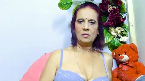 Snapshot of hot_queen58 chatting on June 24, 5:12 pm hot queen online show from June 24, 5:12 pm