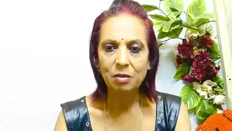 Snapshot of hot_queen58 chatting on June 28, 6:19 am hot queen online show from June 28, 6:19 am
