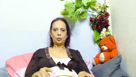 Snapshot of hot_queen58 chatting on June 30, 2:07 pm hot queen online show from June 30, 2:07 pm