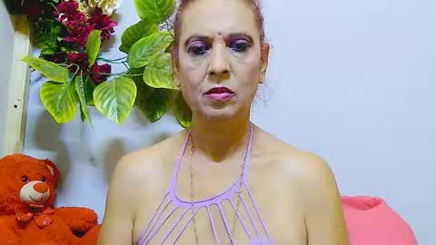 Snapshot of hot_queen58 chatting on July 19, 7:23 am hot queen online show from July 19, 7:23 am