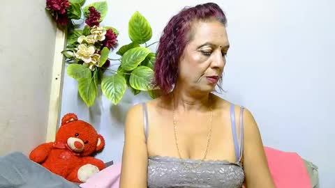 Snapshot of hot_queen58 chatting on July 23, 3:43 pm hot queen online show from July 23, 3:43 pm