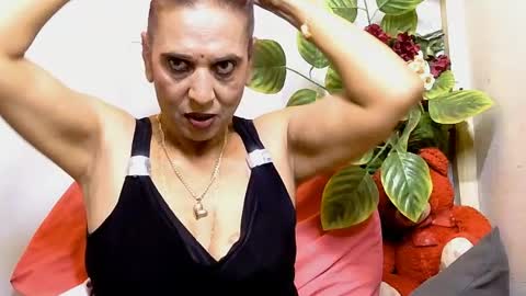 Snapshot of hot_queen58 chatting on July 26, 8:32 am hot queen online show from July 26, 8:32 am
