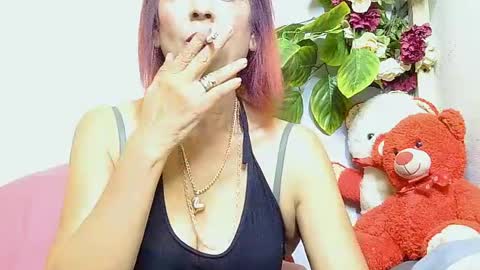 Snapshot of hot_queen58 chatting on July 31, 5:12 pm hot queen online show from July 31, 5:12 pm