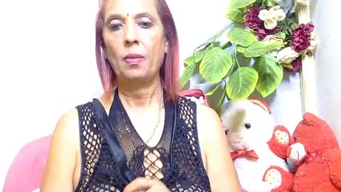 Snapshot of hot_queen58 chatting on August 2, 7:23 pm hot queen online show from August 2, 7:23 pm