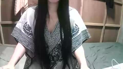 Snapshot of hot_quin11 chatting on February 19, 1:29 pm hot_quin11 online show from February 19, 1:29 pm