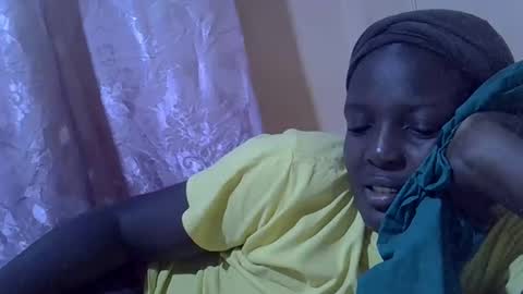 RAYLAH online show from January 31, 7:34 pm