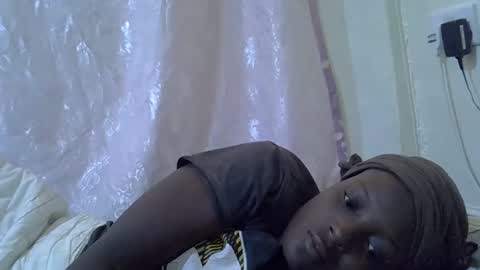 RAYLAH online show from February 22, 10:58 am