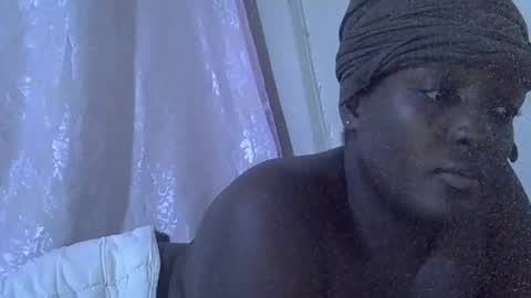 RAYLAH online show from April 14, 5:52 pm